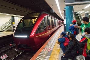 【関西出発】特急“ひのとり”プレミアム車両で行く！名古屋日帰りツアー①水族館コース