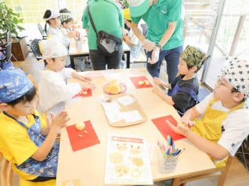 おいしいパンの世界へようこそ！“八天堂くりーむパン”作り＆工場見学ツアー