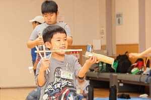 頭脳をフル回転！“ピタゴラ装置”＆“ロケットランチャー” 動く工作ツアー【関西出発】