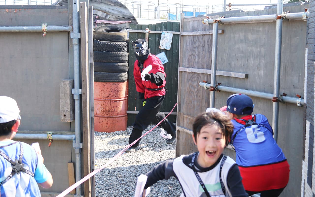 武器を持つ鬼に立ち向かえ!