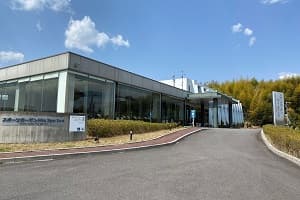 【関西出発】本格メカニック工作&“鈴鹿サーキット”レーサー体験ツアー