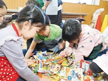 夢の体験☆おとぎ話の世界へ♪カラフル巨大お菓子の家作り体験ツアー