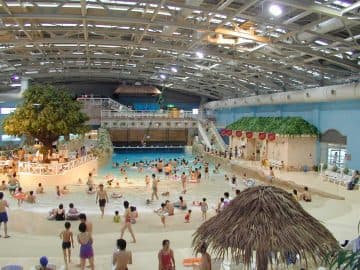 ~ウォーターアスレチック・室内プール・川の博物館見学~そらまめ夏休みアクアキャンプ