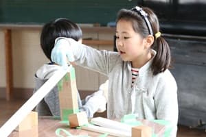 頭脳をフル回転!“ピタゴラ装置”&“ロケットランチャー” 動く工作ツアー【東海出発】