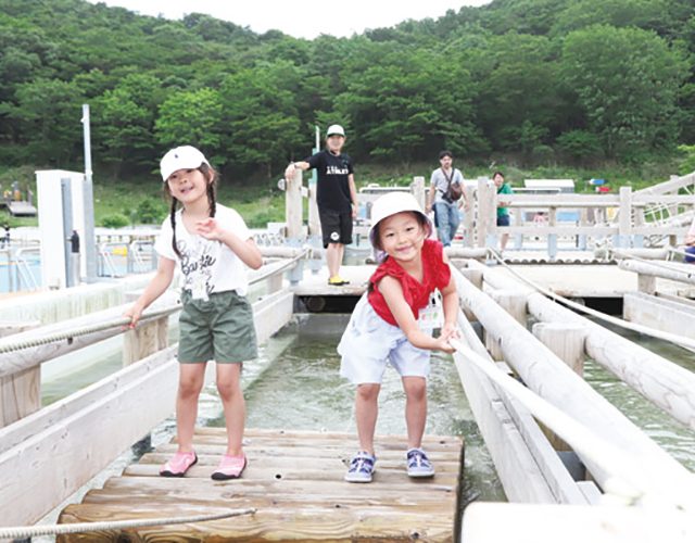 キャンプ 水上 ハラハラ ドキドキ 体験 カッパ大作戦満喫キャンプ 子供のためのキャンプ 工場見学 自然体験 スキーツアーはそらまめキッズアドベンチャーへ
