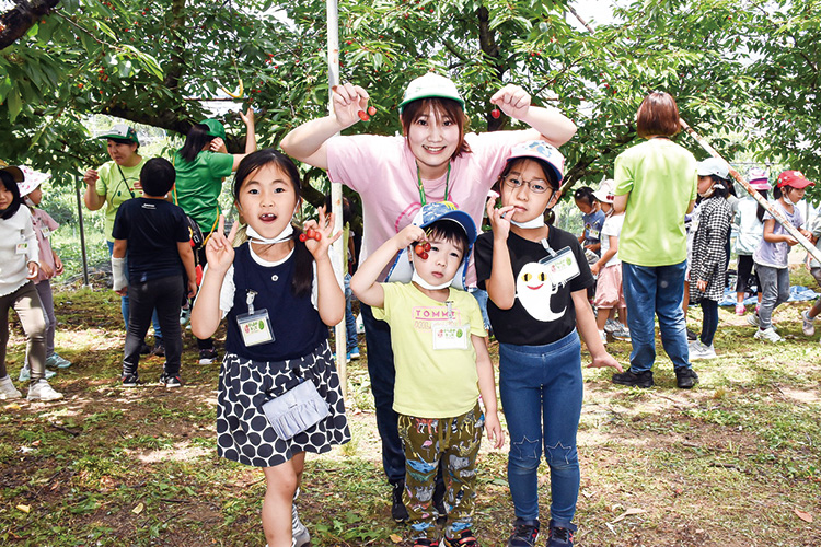キャンプ｜◎親子スペシャル企画◎さくらんぼ狩り＆“桔梗屋信玄餅”工場
