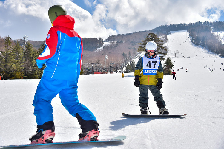 ≪3泊4日≫2025スノーボードキャンプ【マンツーマン】in志賀 | 子供の