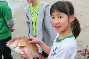 魚のつかみどり