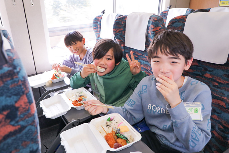 新幹線でお弁当
