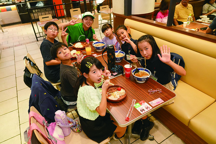 フードコートランチ