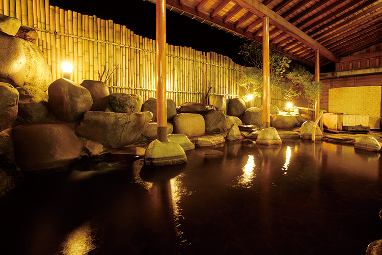 夜の露天風呂