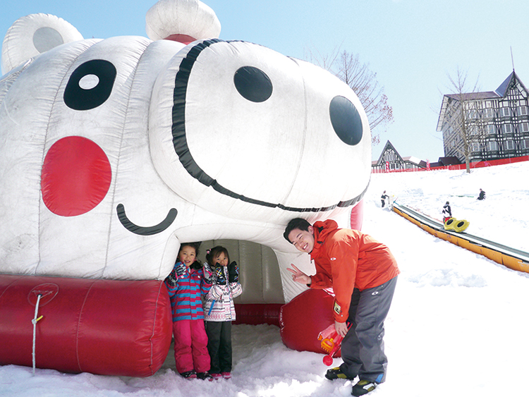 動物型のふわふわ遊具
