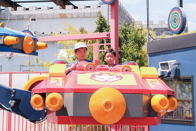 遊園地のアトラクション
