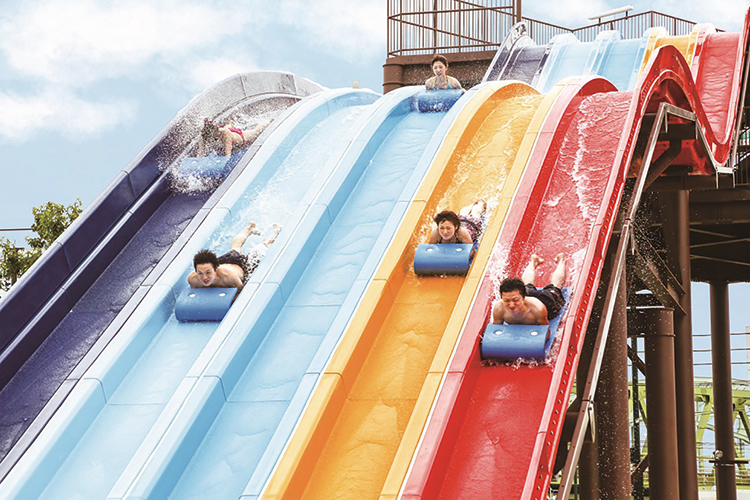 ウォータースライダー