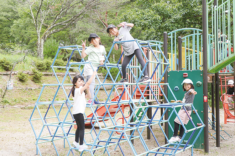 遊具でも遊ぼう！