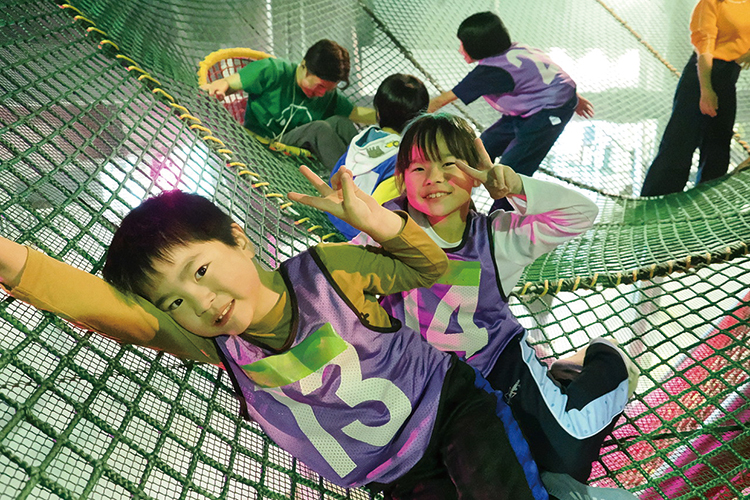 ネットのアスレチック