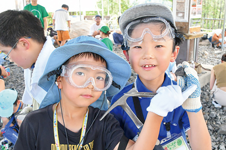 化石発掘に挑戦